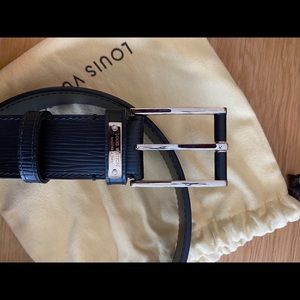 Louis Vuitton legend 35 epi noi 85 belt